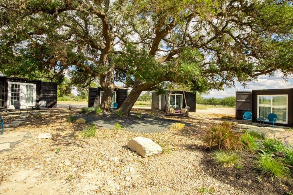 The Container Retreat @ 290 Wine Trail #9 Get Away Today! Hye Екстер'єр фото